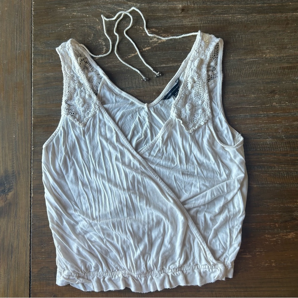 Vintage Y2K American Eagle White Boho Lace Surplice Crochet Wrap Tank Top - S